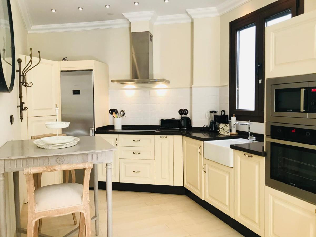 Calderon & Old Town 4 Balconies By Ele Apartments مالقة المظهر الخارجي الصورة