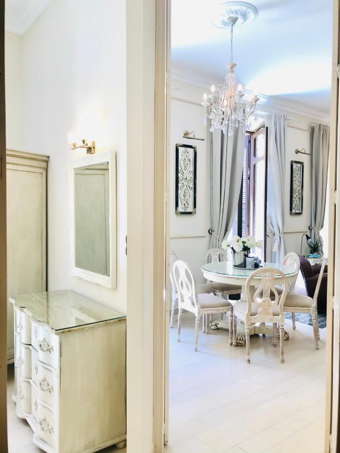 Calderon & Old Town 4 Balconies By Ele Apartments مالقة المظهر الخارجي الصورة